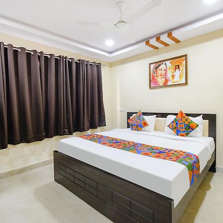 Fabhotel N Residency, Hitech City - 350M From Yashoda Hospital, Hitech City Гайдарабад Екстер'єр фото