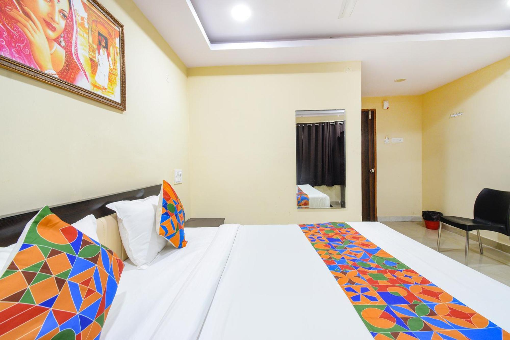 Fabhotel N Residency, Hitech City - 350M From Yashoda Hospital, Hitech City Гайдарабад Екстер'єр фото
