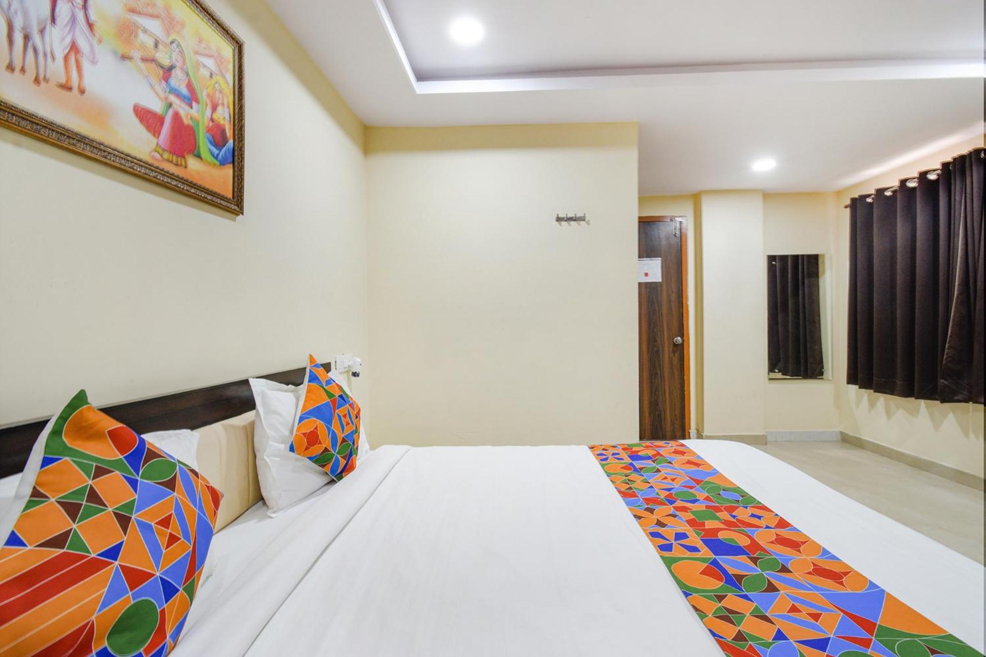 Fabhotel N Residency, Hitech City - 350M From Yashoda Hospital, Hitech City Гайдарабад Екстер'єр фото