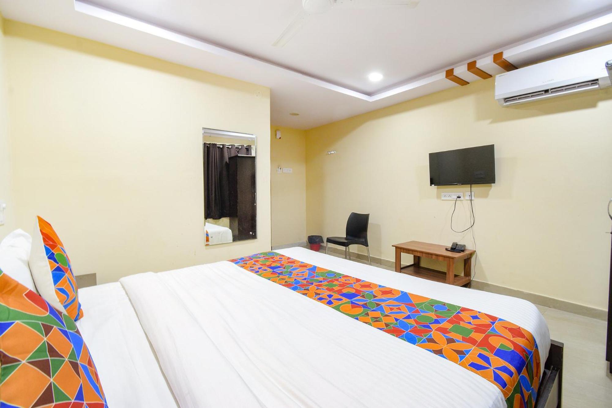 Fabhotel N Residency, Hitech City - 350M From Yashoda Hospital, Hitech City Гайдарабад Екстер'єр фото
