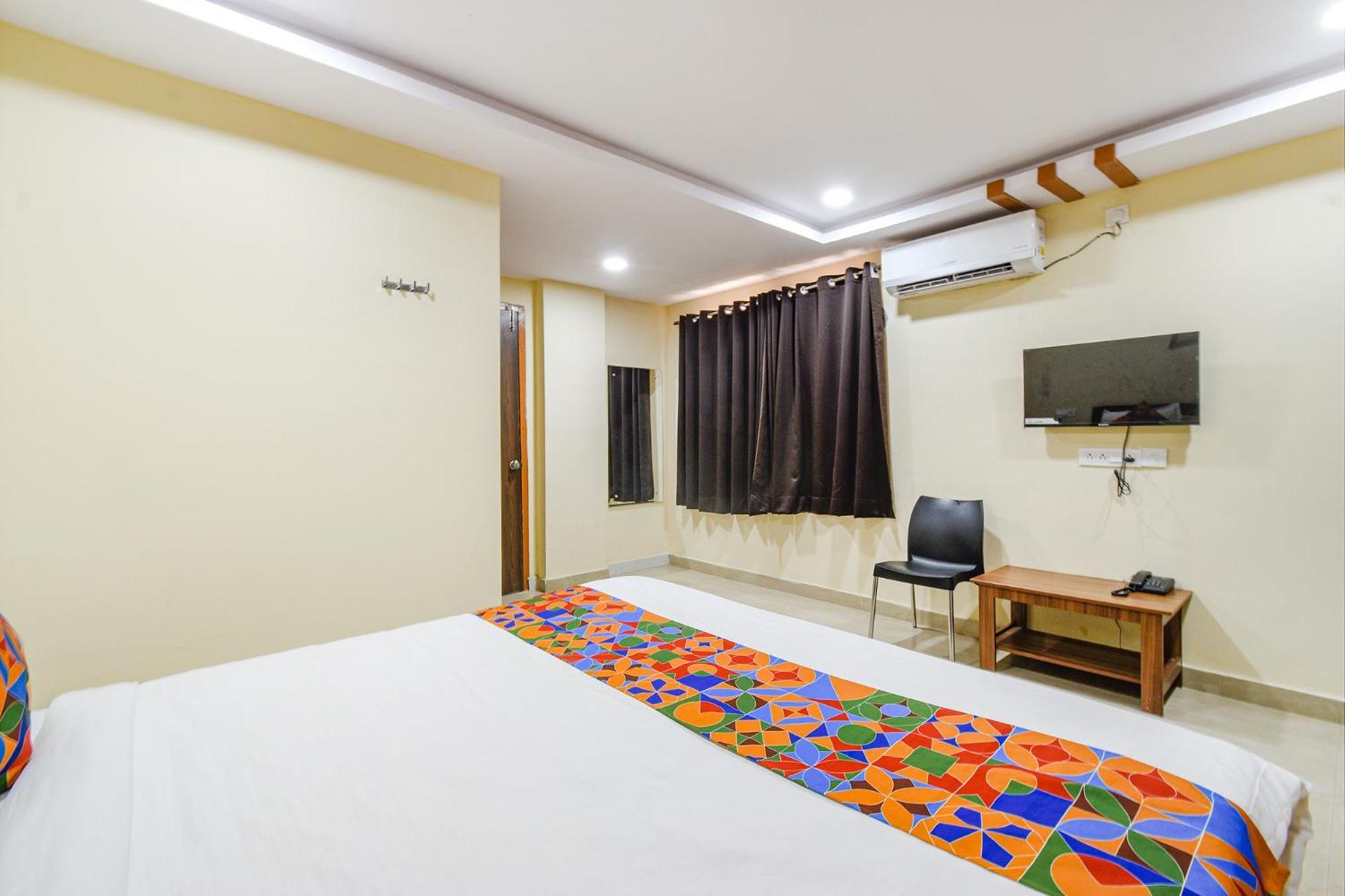 Fabhotel N Residency, Hitech City - 350M From Yashoda Hospital, Hitech City Гайдарабад Екстер'єр фото